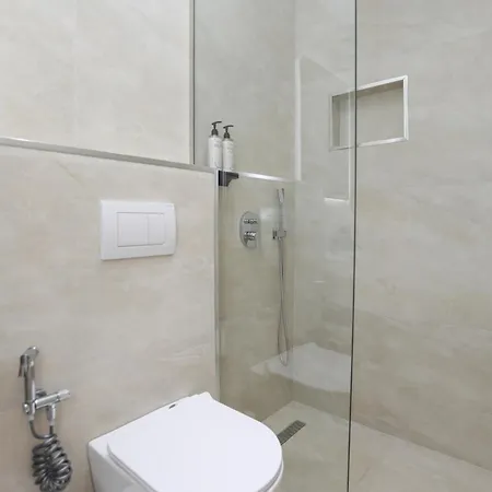 Divos Apart Otel Avlonya